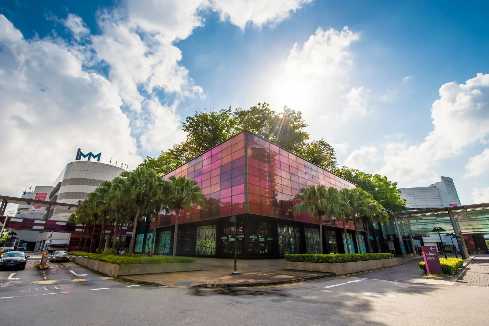 Jurong Nature to CBD Walking Tour: Chinese Garden to IMM (Factory Outlet)